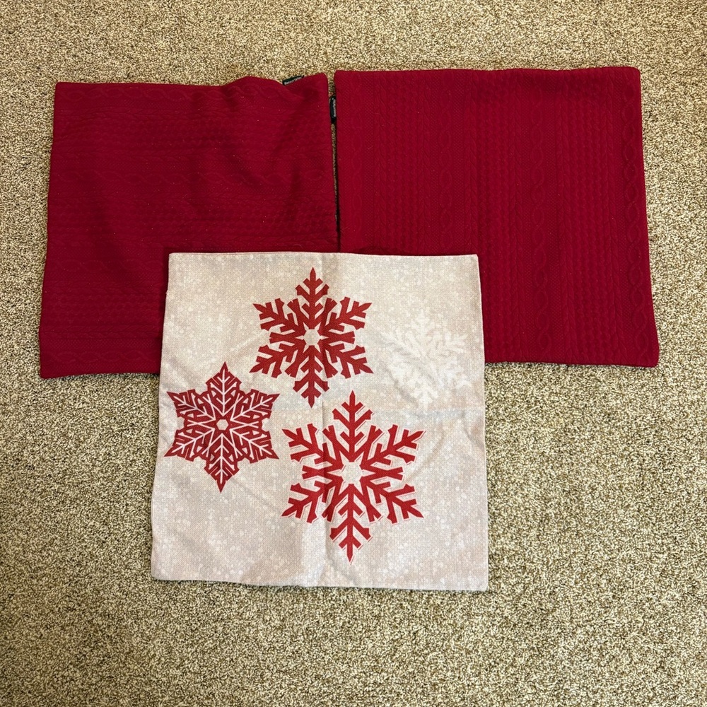 Christmas Pillow Cover Set – Red Cable Knit & Snowflake Cases 18x18 - Picture 1 of 5